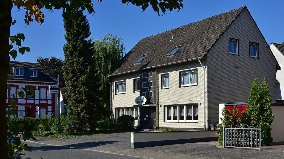 Hotel Wiedenhof Hilden Bagian luar foto