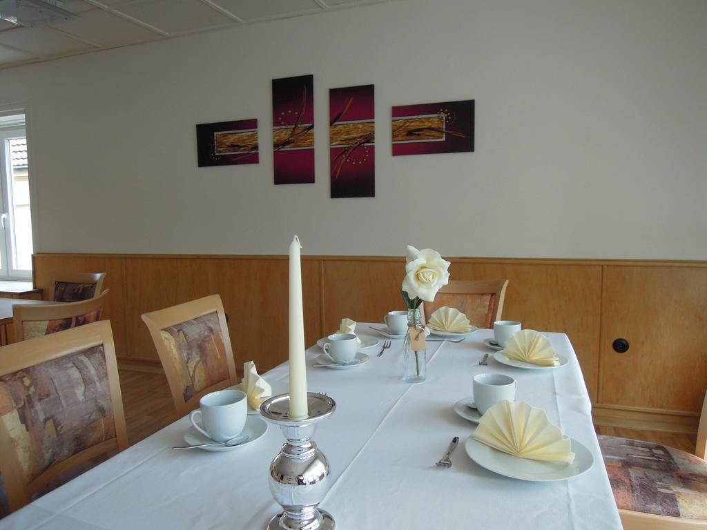 Hotel Wiedenhof Hilden Bagian luar foto